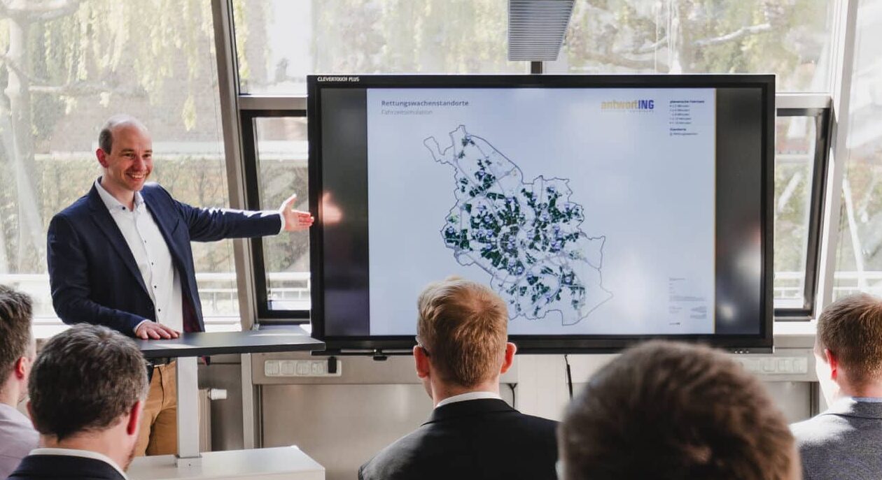 Mehr Durchblick durch Raumbezug: Wie Geodaten die Bedarfsplanung revolutionieren